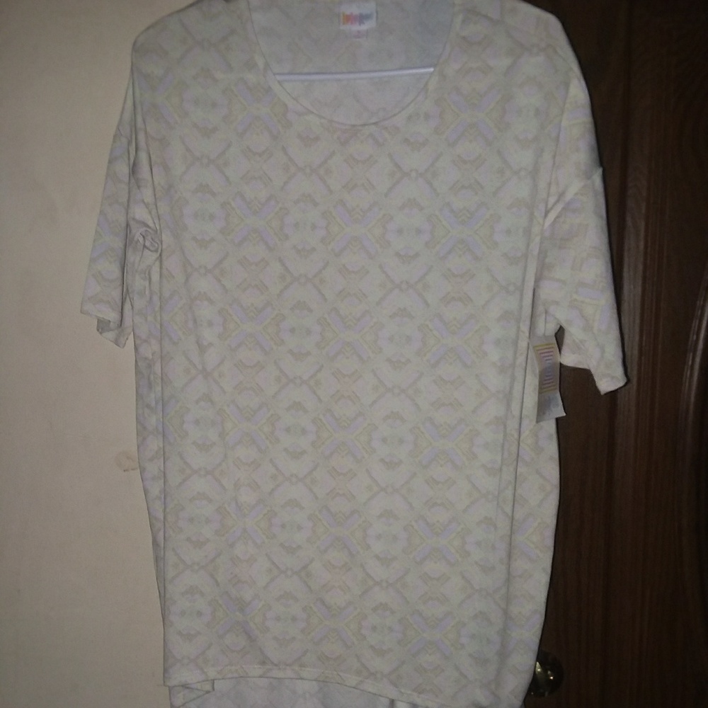 Lularoe shirt
